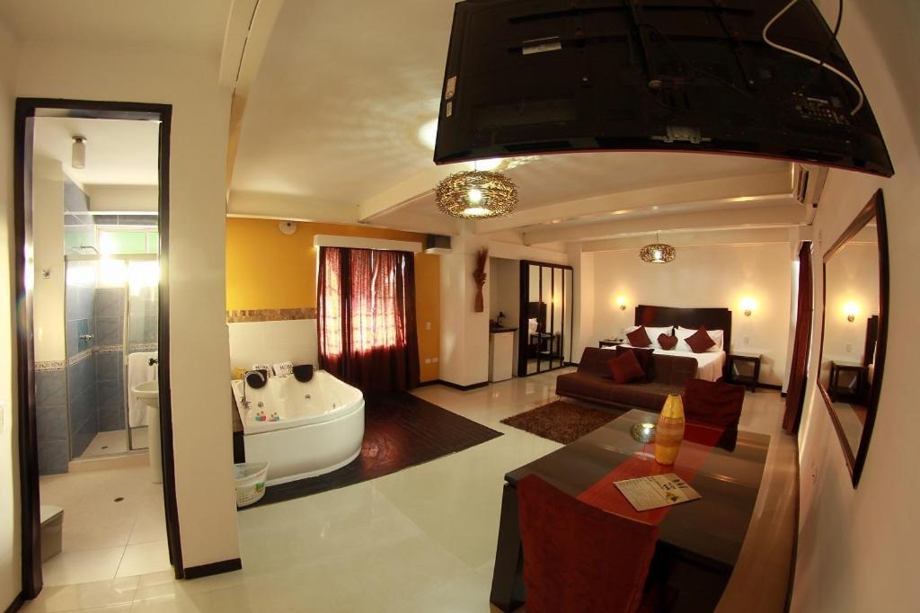 Hotel H Y M Palmira  Buitenkant foto